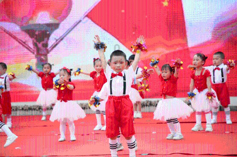 赵丽颖没有绝世容貌，为何能成为女神火起来？游戏画面